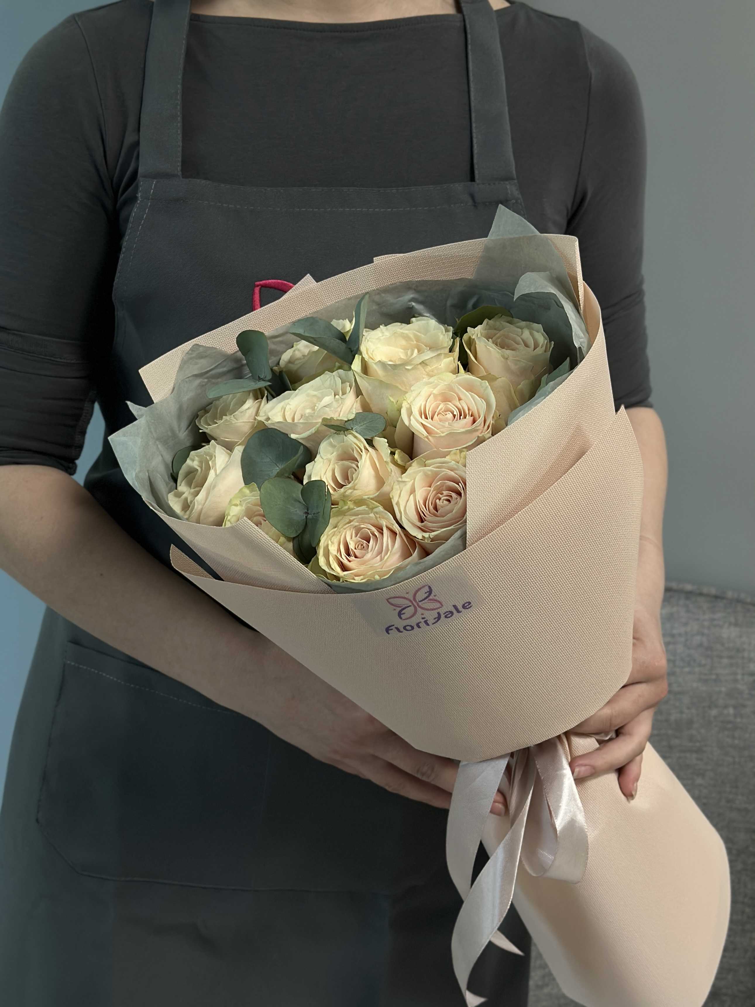 Букет роз Мерси: цветы говорят больше чем слова buket-roz-mersi:-tsvety-govoryat-bolyshe-chem-slova